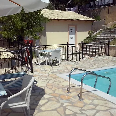 Armonia Nakas 3* Geni (Lefkada)