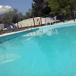 מלון דירות Armonia Nakas 3*