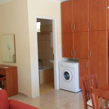 Apartahotel Armonia Nakas 3*