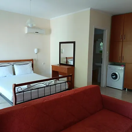 Lägenhetshotell Armonia Nakas 3*