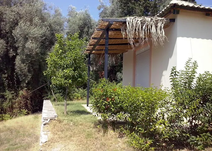 Ξενοδοχείο με διαμερίσματα Armonia Nakas 3*